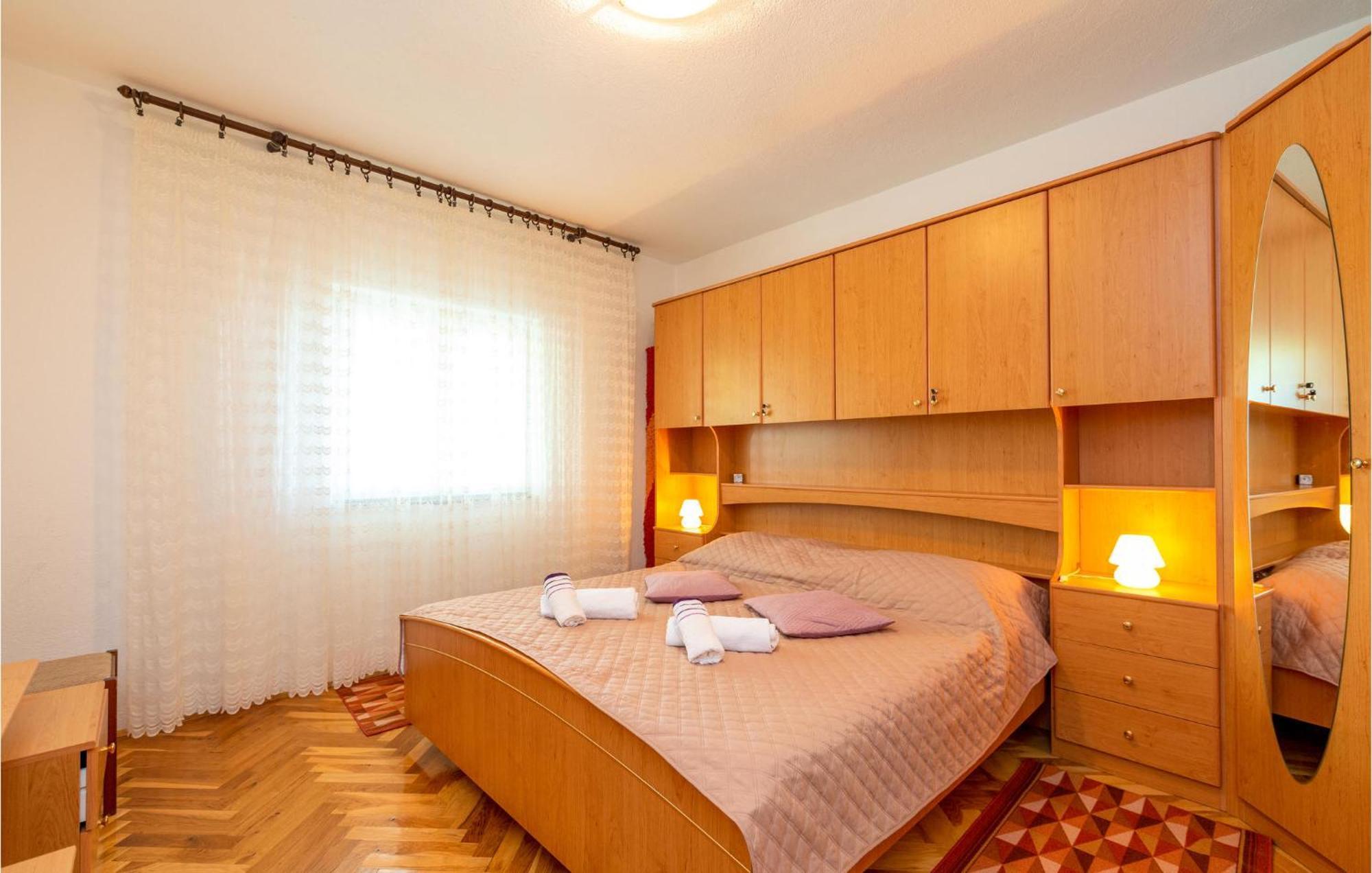 Lovely Apartment In Rovanjska With House Sea View Extérieur photo