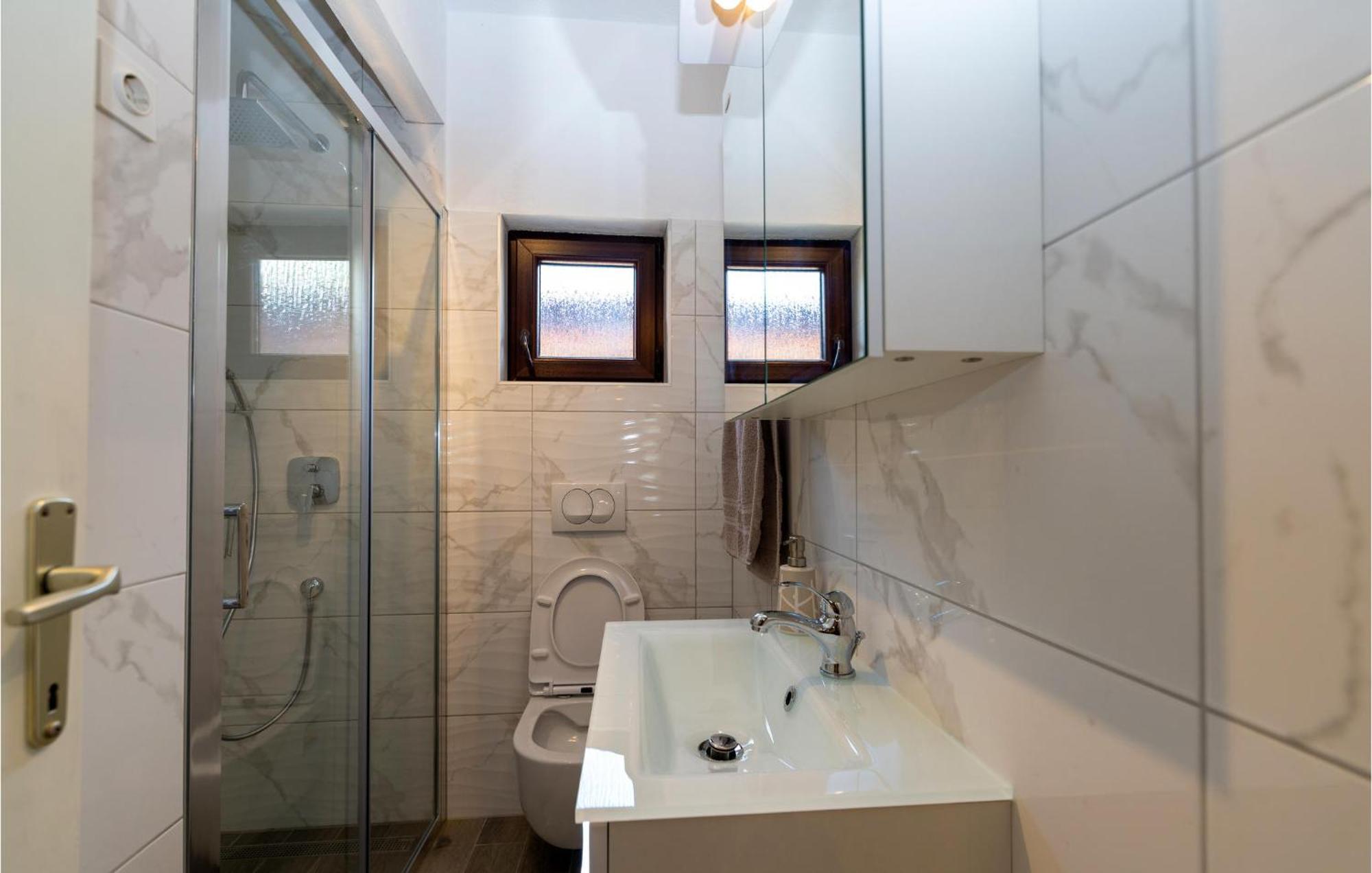 Lovely Apartment In Rovanjska With House Sea View Extérieur photo