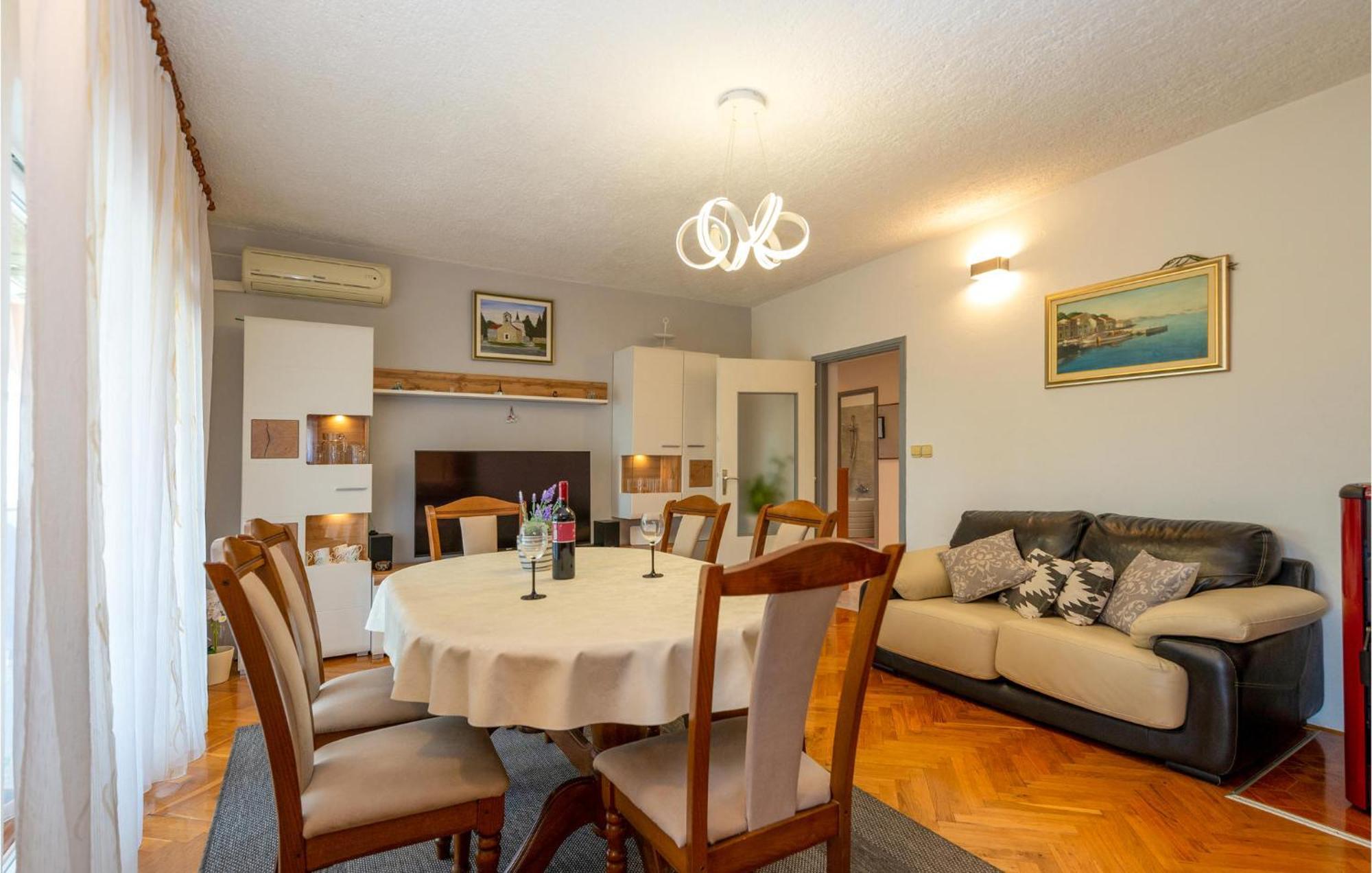 Lovely Apartment In Rovanjska With House Sea View Extérieur photo